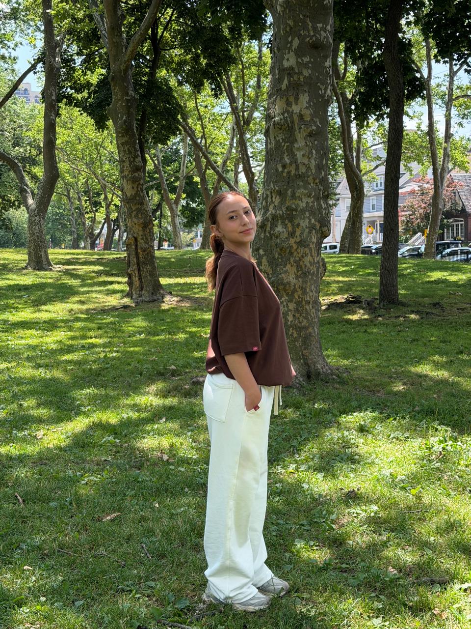 WHITE PANTS